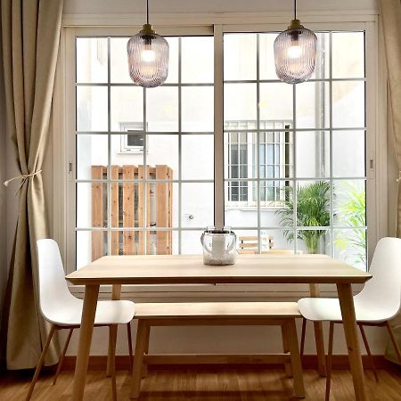 Encantador Apartamento Con Patio マラガ エクステリア 写真